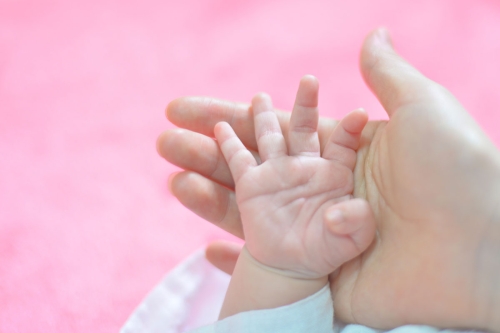 These are the Key Issues in the Child Born Out of Wedlock in Indonesia