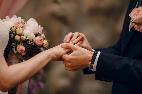 Married Couples in Indonesia Need to Pay Attention to Contract signed After Marriage